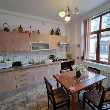 Golden - In The Heart Of Old Town