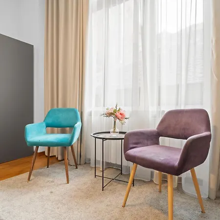 Golden - In The Heart Of Old Town