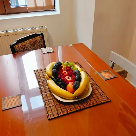 Golden - In The Heart Of Old Town Apartment