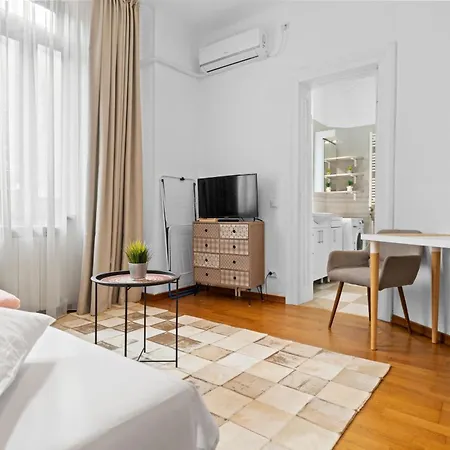 Golden Villa- In The Heart Of Old Town Bucharest