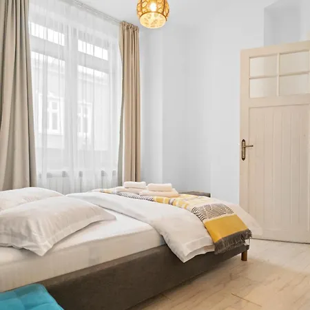 Golden - In The Heart Of Old Town * Bucharest