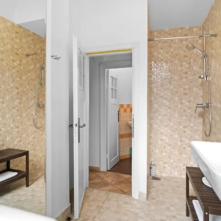 Golden - In The Heart Of Old Town Apartamento Bucarest