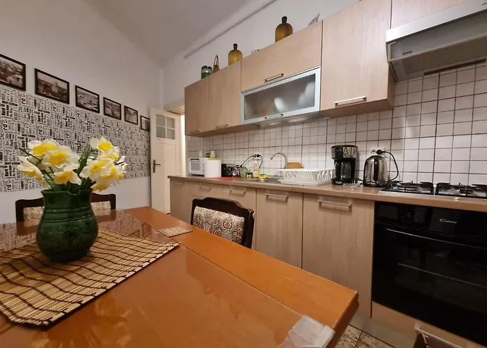 Golden - In The Heart Of Old Town Apartament Bucureşti