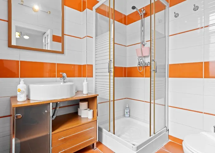 Golden - In The Heart Of Old Town