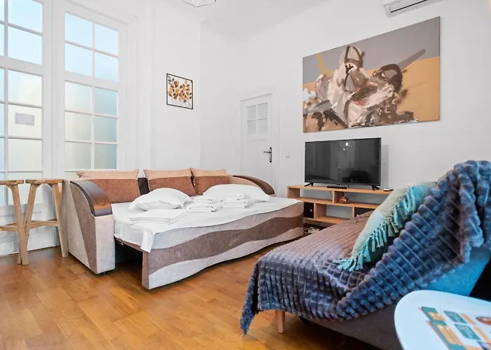 Golden - In The Heart Of Old Town Apartament Bucureşti