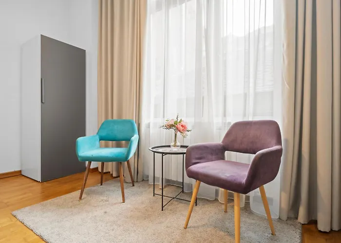 Golden - In The Heart Of Old Town